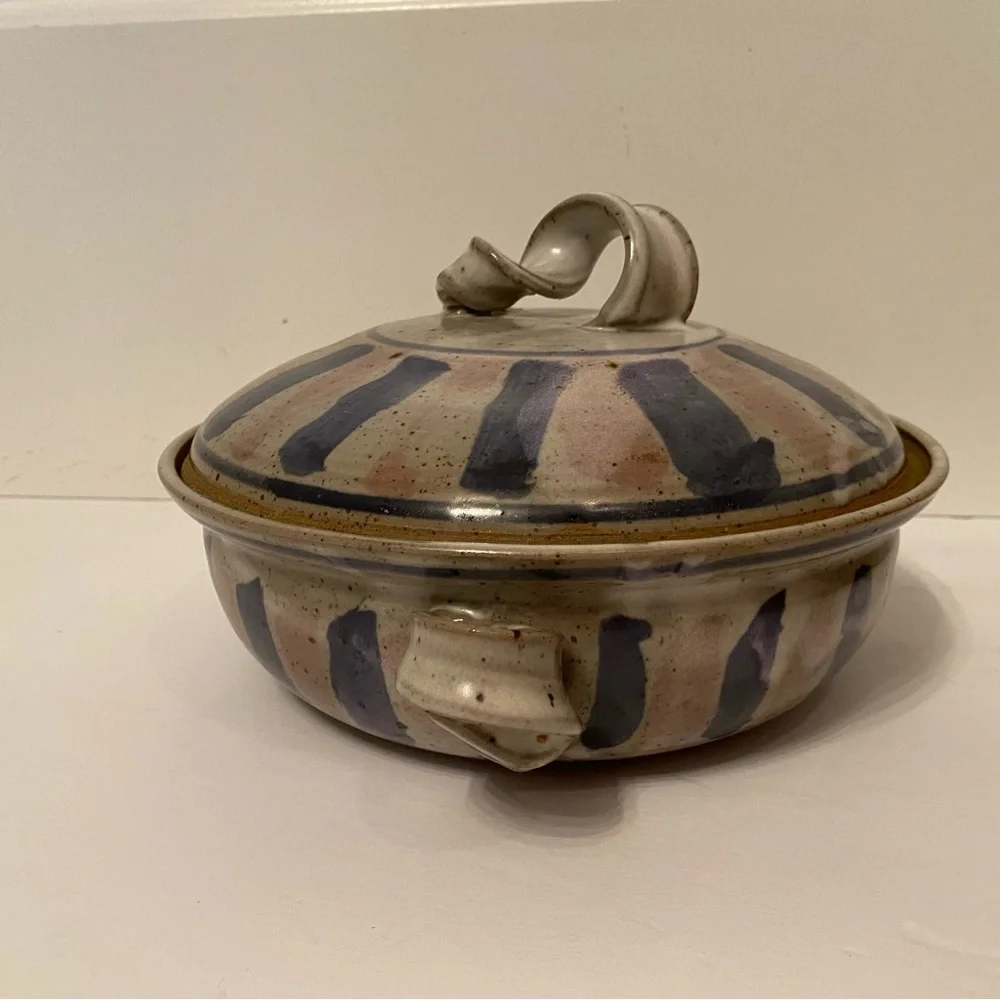 GEORGE KNAUS ART POTTERY CASSEROLE 2 PIECE GRAY BLUE VINTAGE STONEWEAR HOME